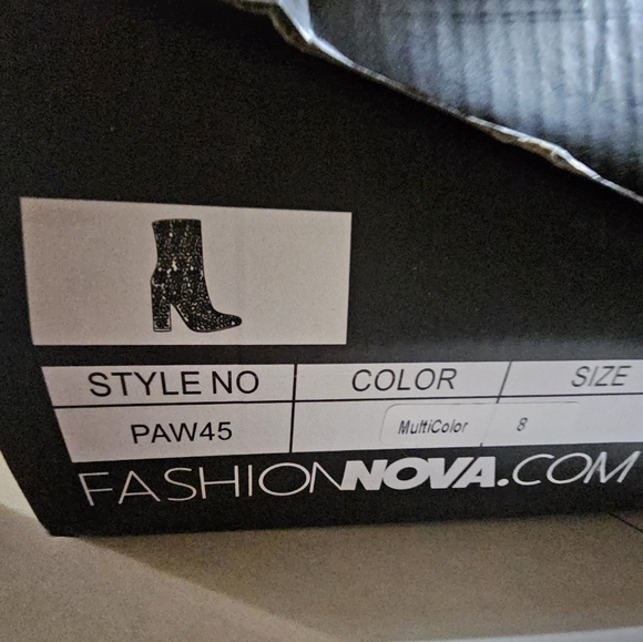 Snake print boots - Picture 7 of 8